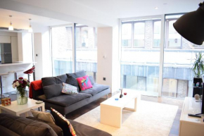 Отель Exquisite 2-Bedroom Apartment In Bank  Лондон